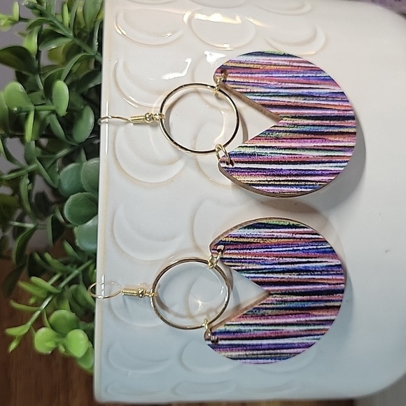 MICRO STRIPE WOOD AND RING DROP EARRINGS - Picture 3 of 8